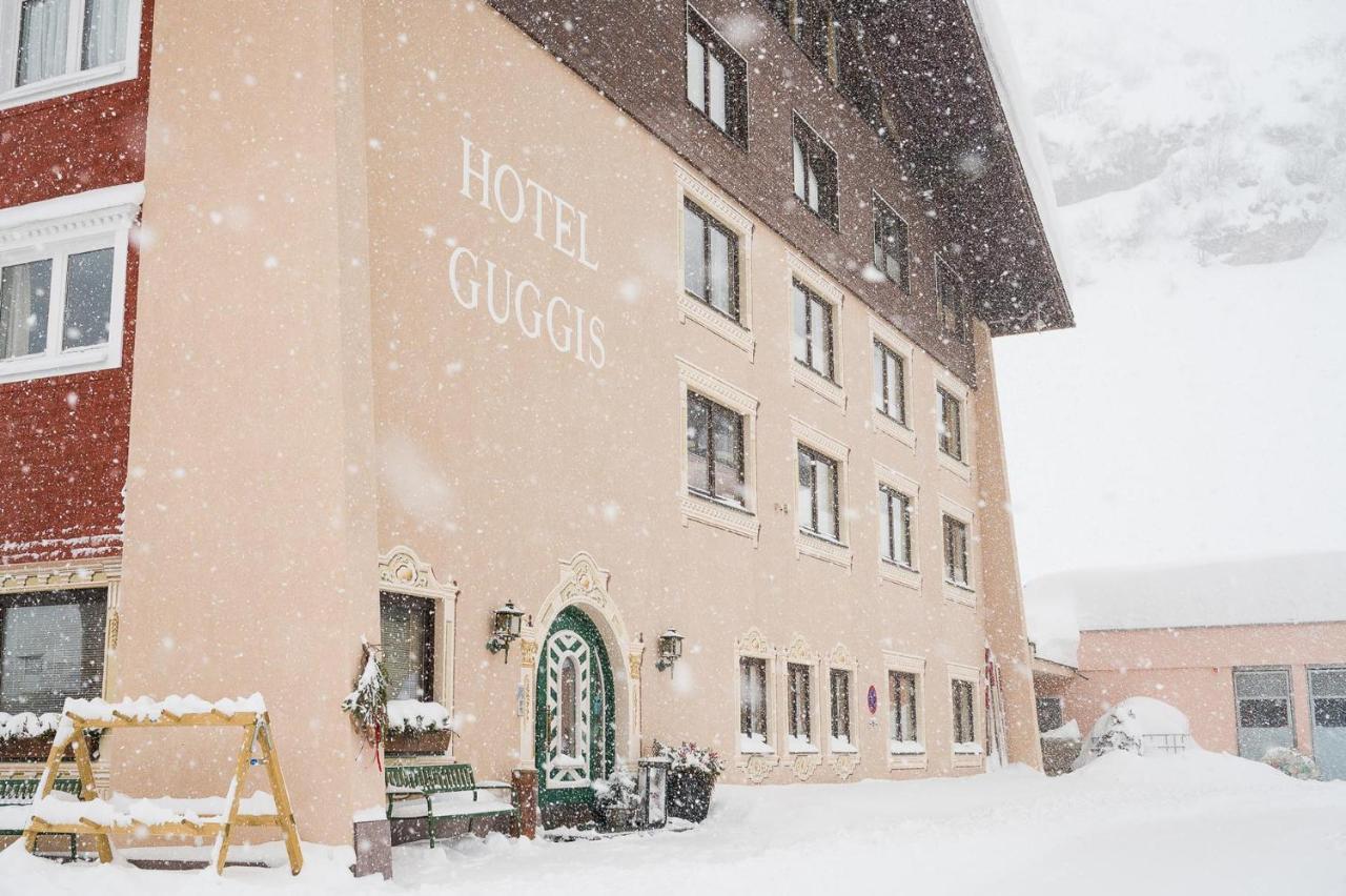 Bed & Breakfast Hotel Guggis Zürs Buitenkant foto